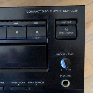 SONY- CDP-C225